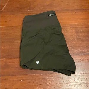 Lululemon “speed up short”